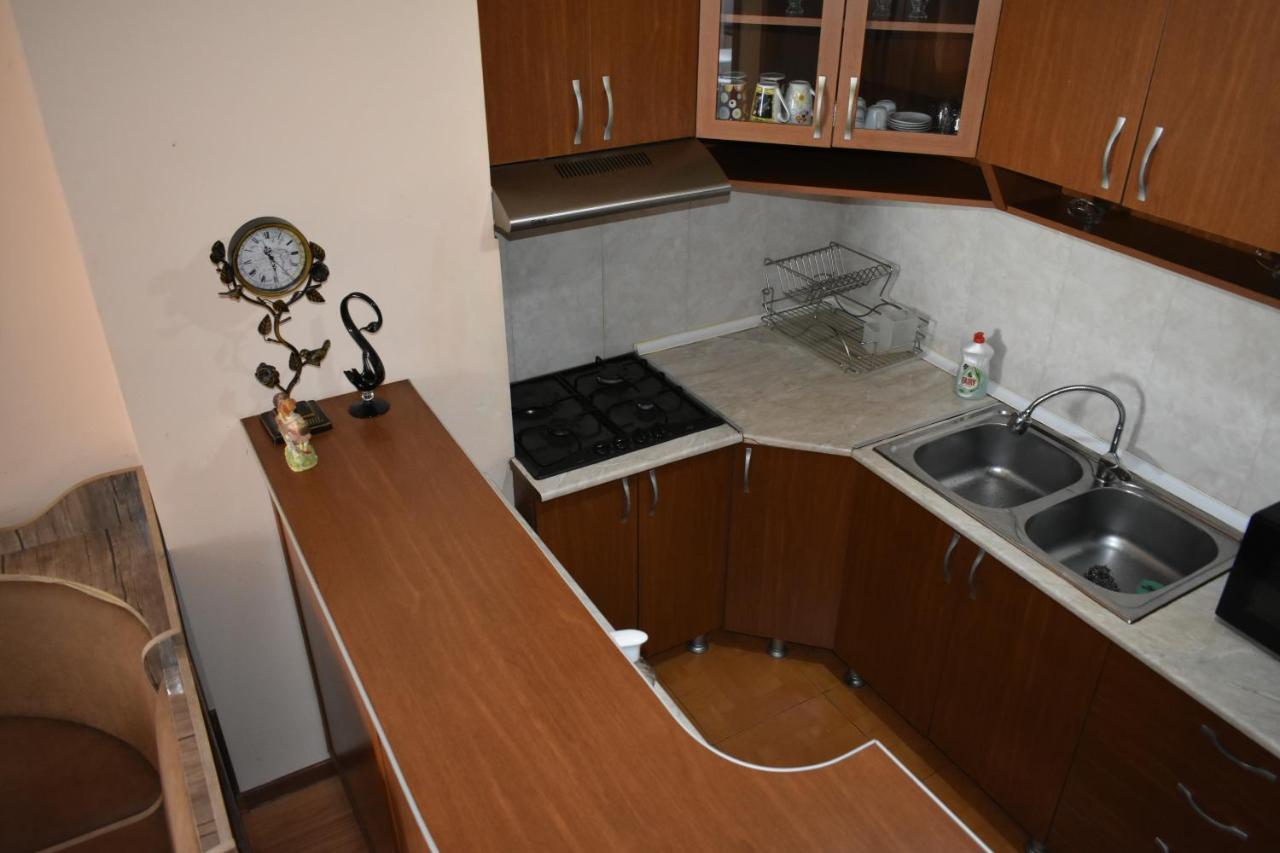 Ucha'S Apartment Batumi Ngoại thất bức ảnh