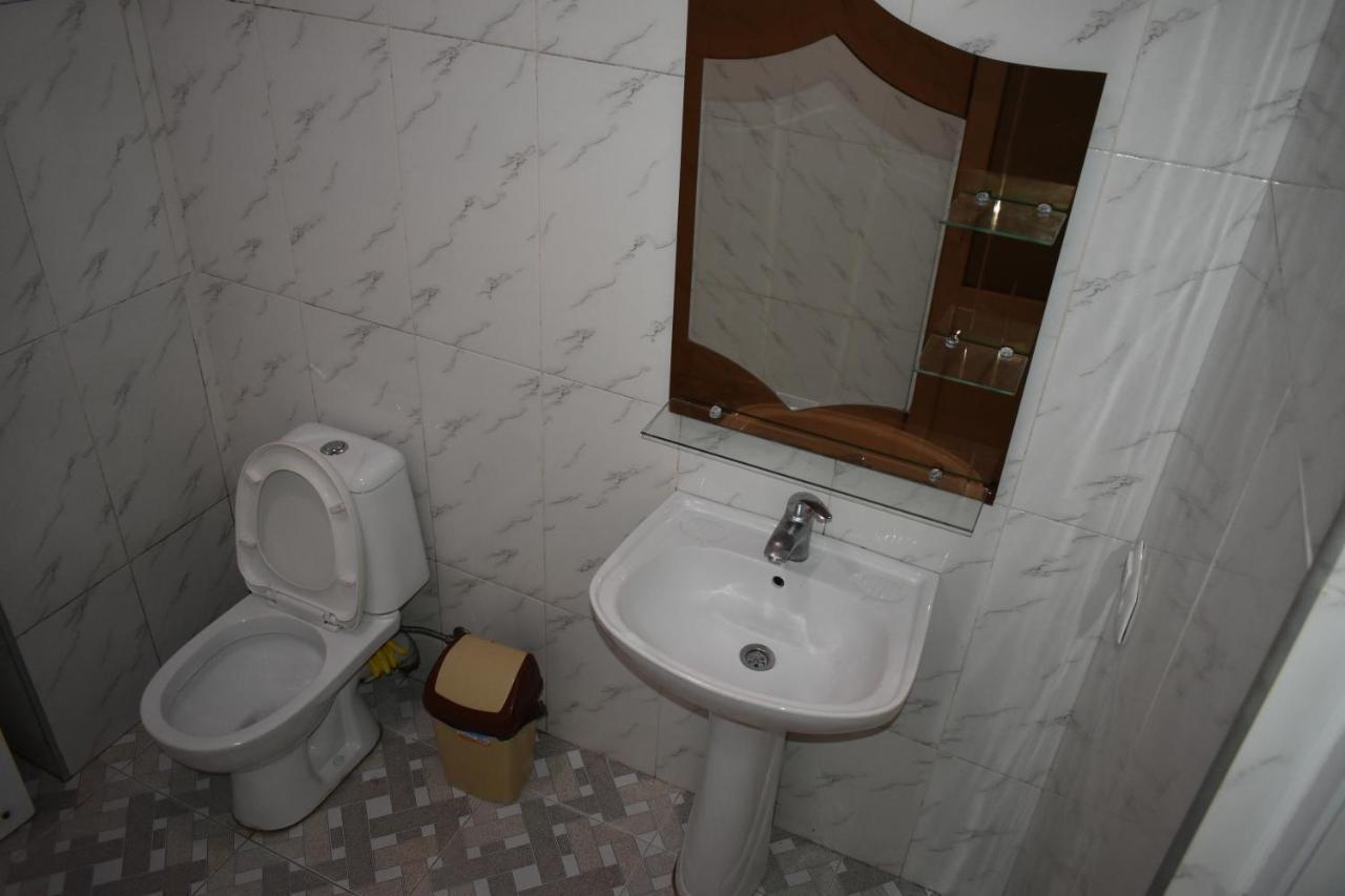 Ucha'S Apartment Batumi Ngoại thất bức ảnh