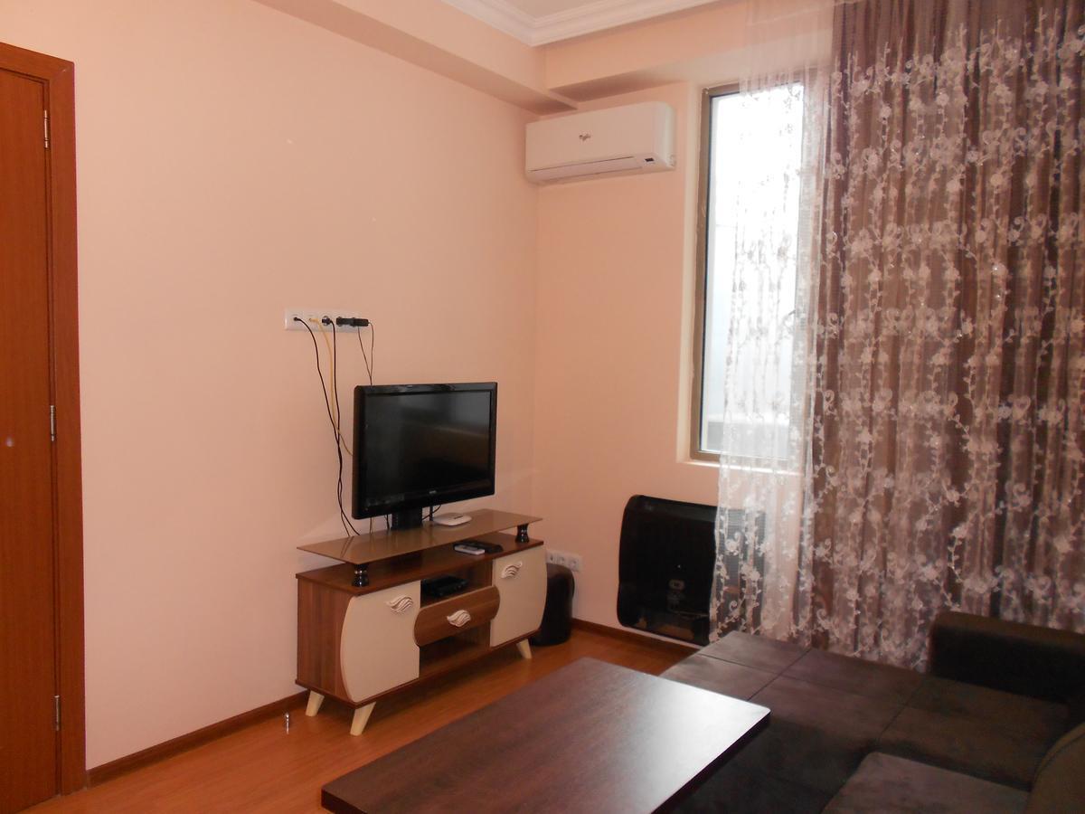 Ucha'S Apartment Batumi Ngoại thất bức ảnh