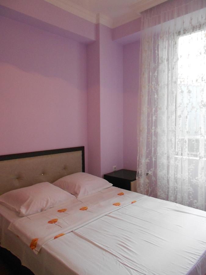 Ucha'S Apartment Batumi Ngoại thất bức ảnh
