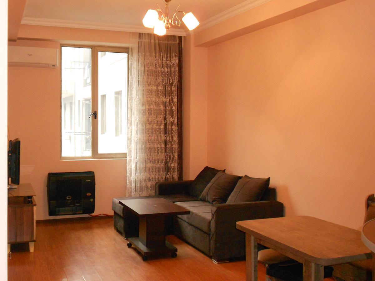 Ucha'S Apartment Batumi Ngoại thất bức ảnh